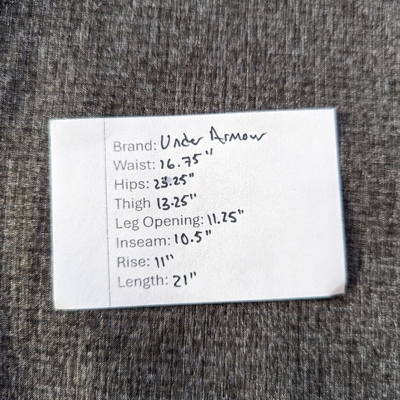 Under Armour Shorts (Size 36) - Picture 6 of 8